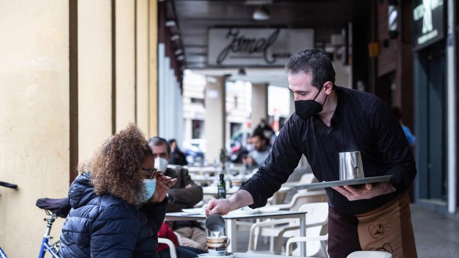 Varias comunidades suavizan sus restricciones: así estan las medidas en todas las regiones