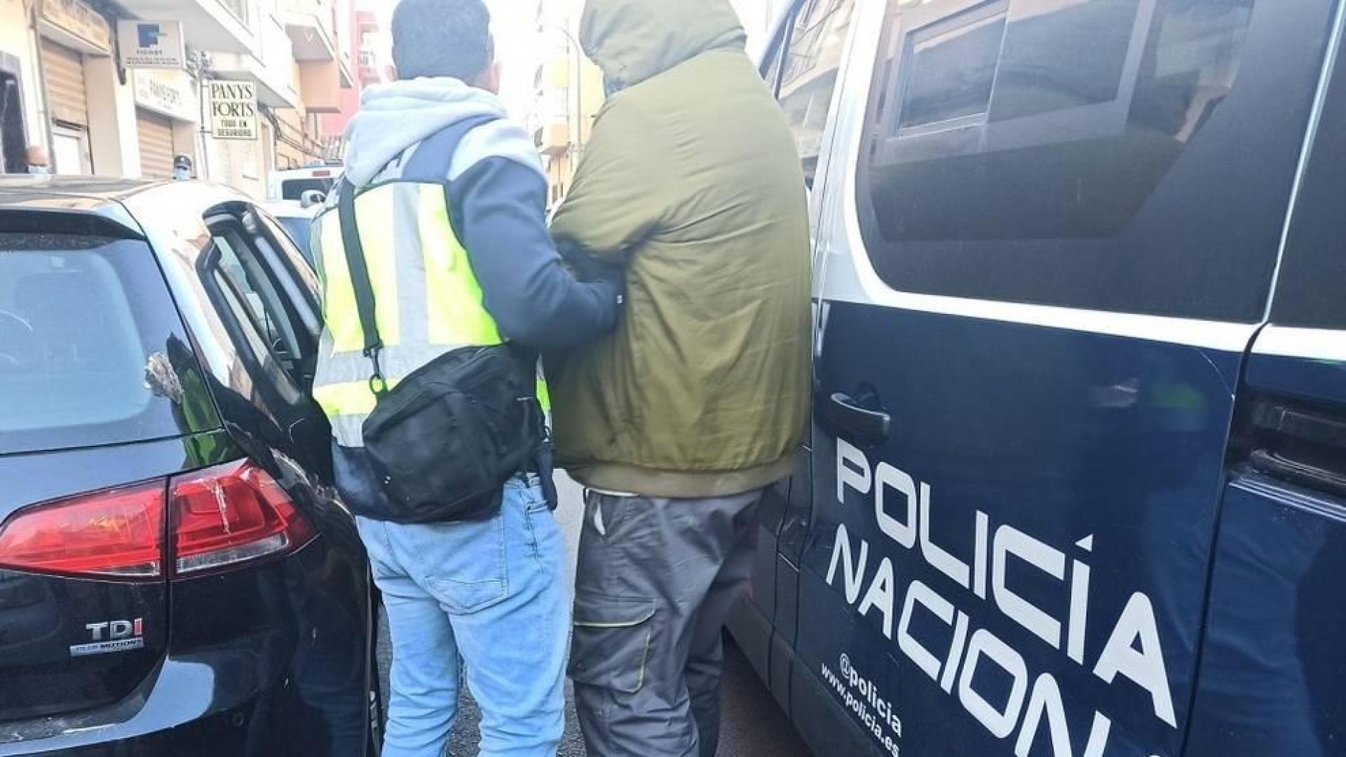 Desarticulada una banda que robaba cajas fuertes de casas de lujo