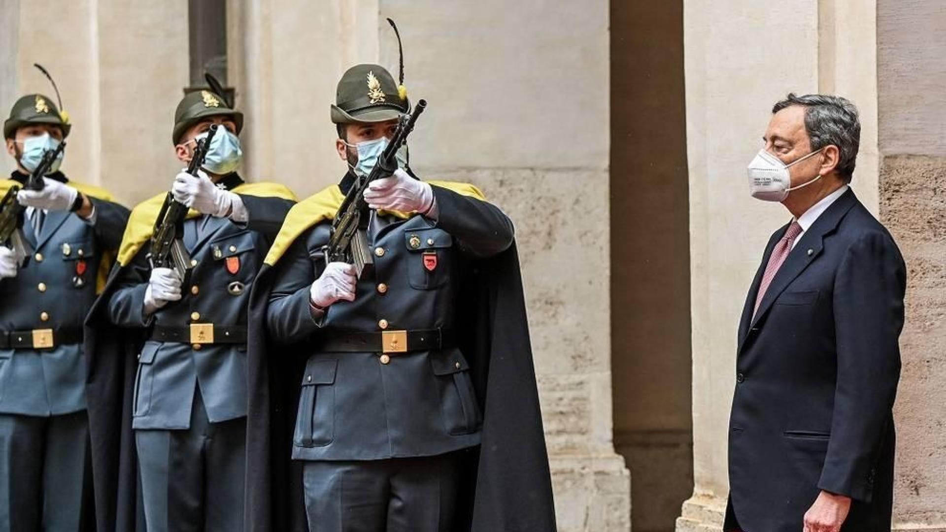 Mario Draghi jura como nuevo primer ministro de Italia