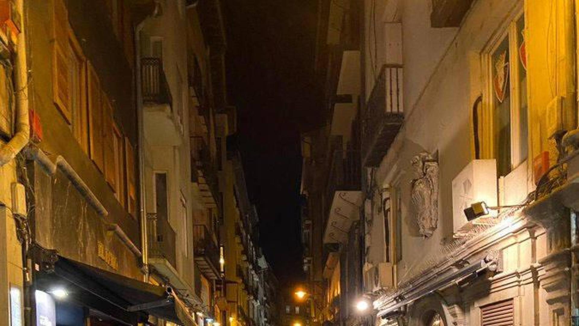 Denunciados dos establecimientos en los que había menores bebiendo alcohol en sus terrazas