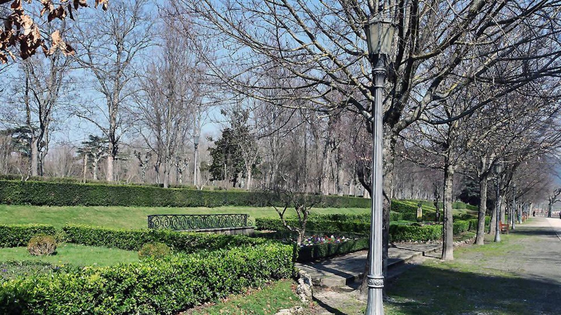 El Ayuntamiento impulsa un 'Playground' en la Taconera, una innovadora zona de juegos infantiles en Vistabella concebida para estar integrada en el entorno natural