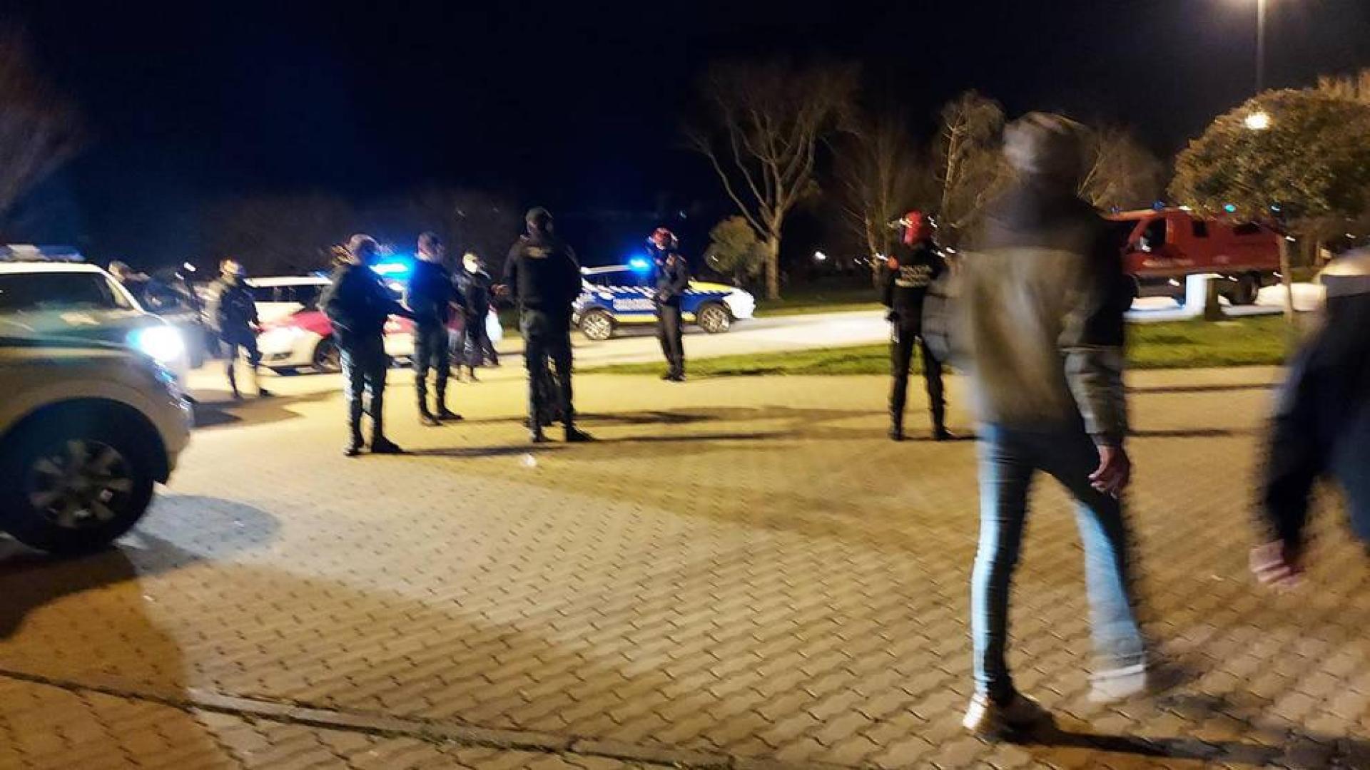 Policías intervienen tras una pelea entre jóvenes en Barañáin