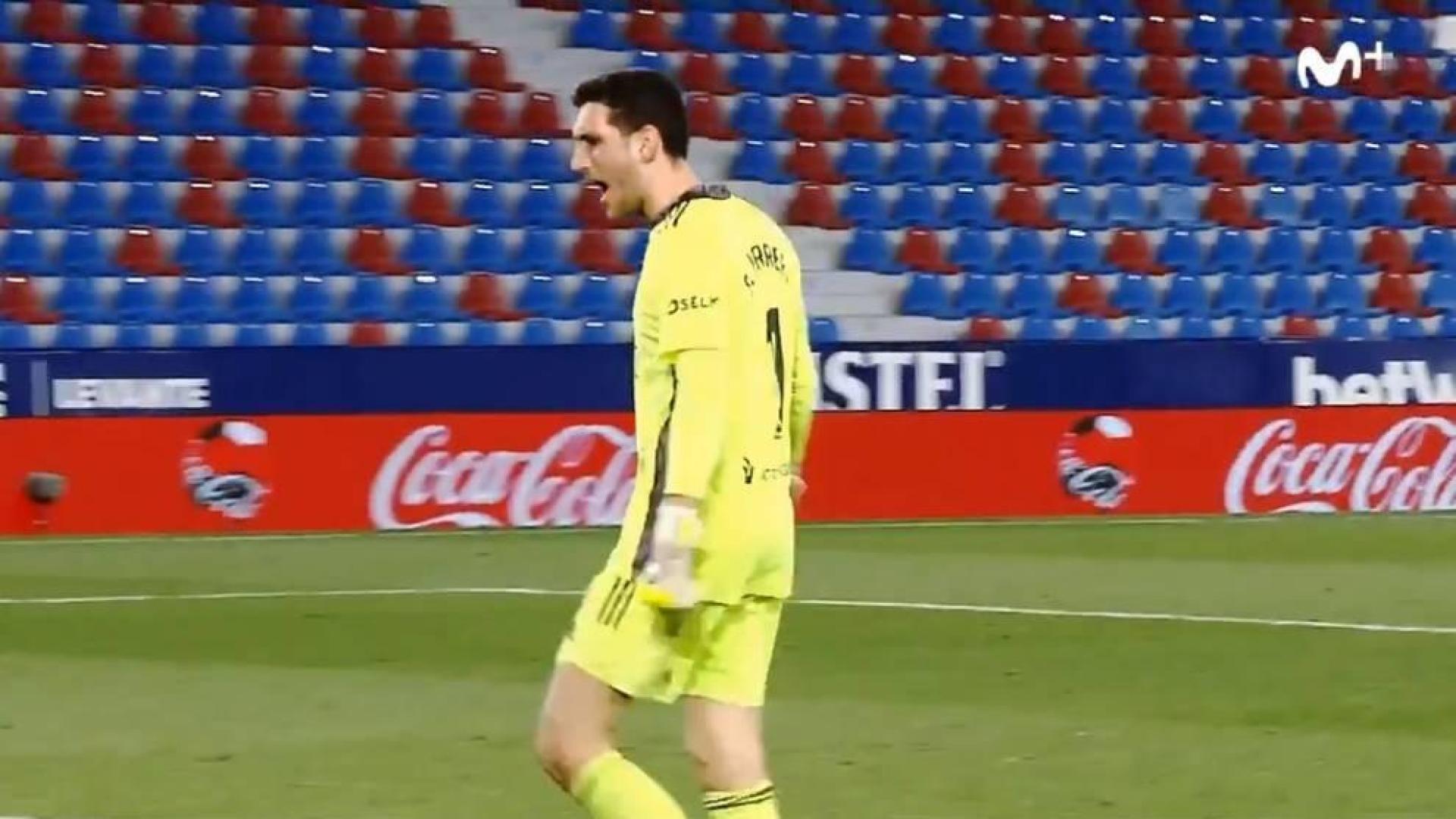 "¡Valiente, Osasuna!", el grito de Sergio Herrera en un tenso final en Valencia