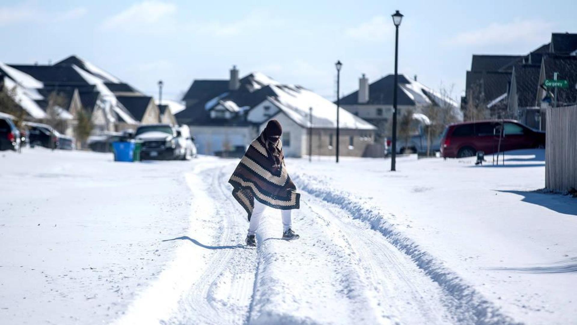 Una veintena de fallecidos y casi cuatro millones de hogares sin luz por la ola de frío polar