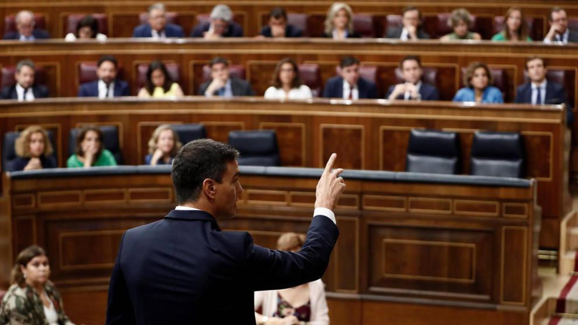 "La economía va bien y la política, mejor", respuesta de Sánchez a la crítica de Casado