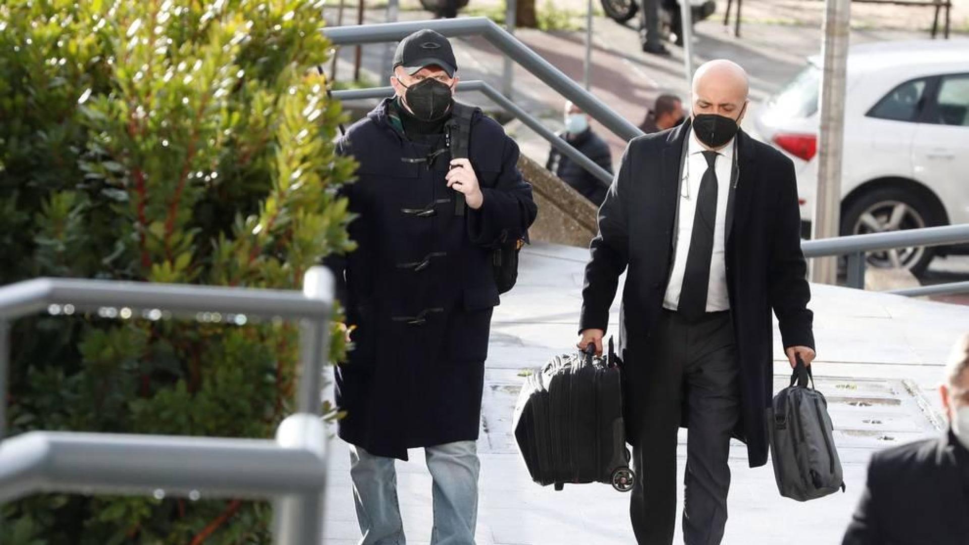 El hombre de los 2.000 tumores acepta dos años de cárcel