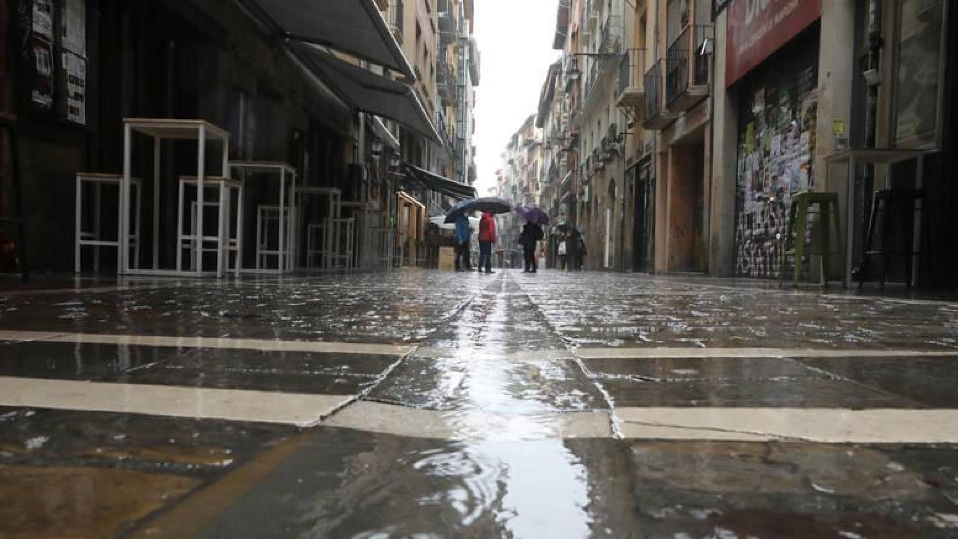 El antideslizante del encierro, ahora para peatones del Casco Antiguo