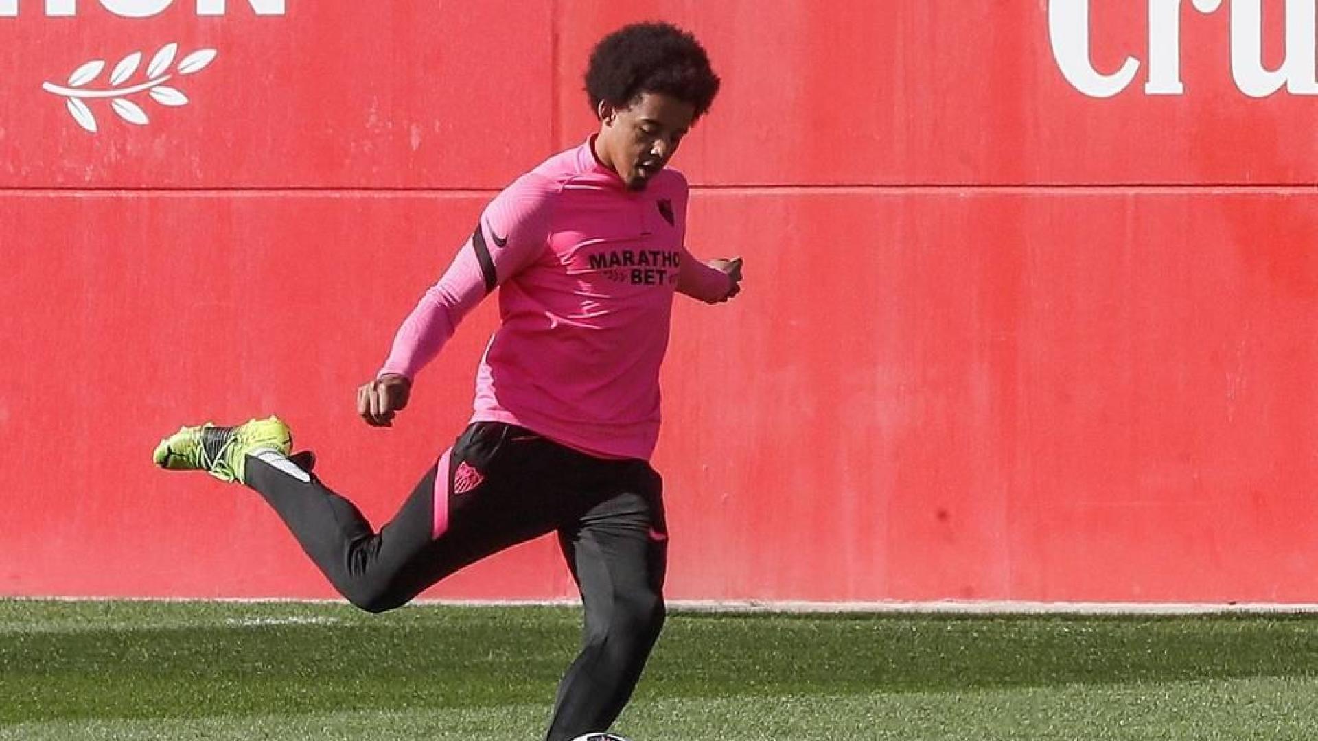 Jules Koundé, en un entrenamiento.