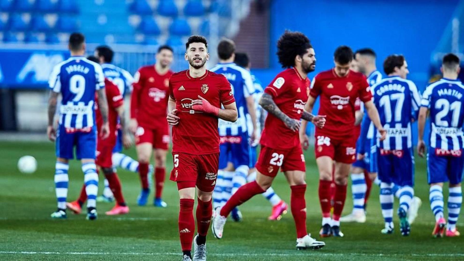 Galería de fotos del partido entre Alavés y Osasuna en Mendizorroza.