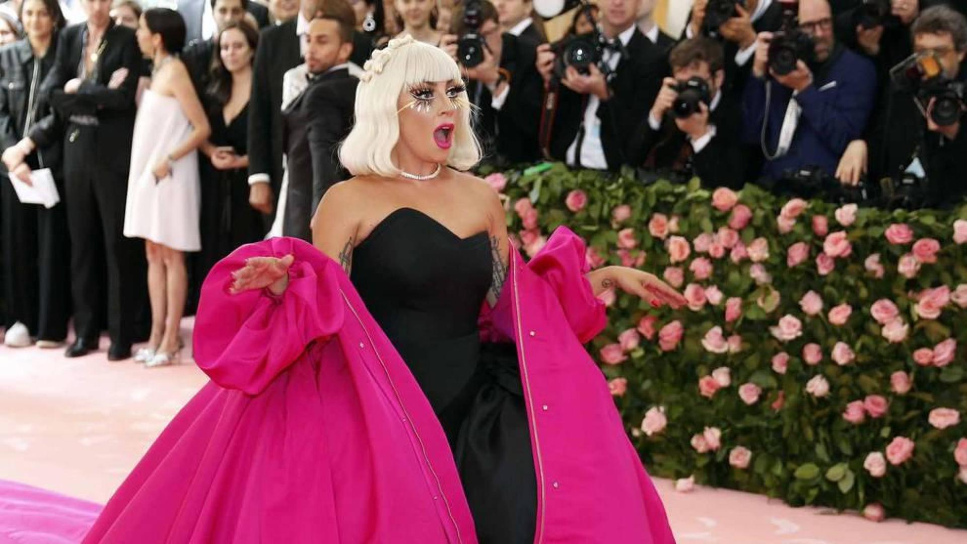 La cantante se cambió cuatro veces de vestido