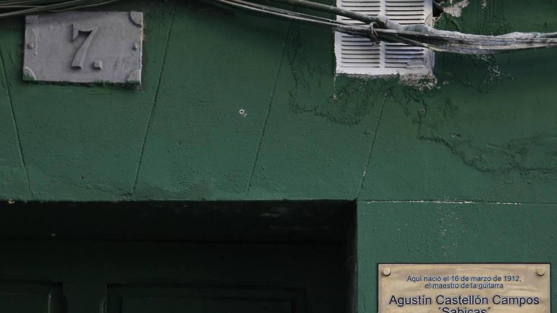 Desaparece la placa de Sabicas en la Mañueta
