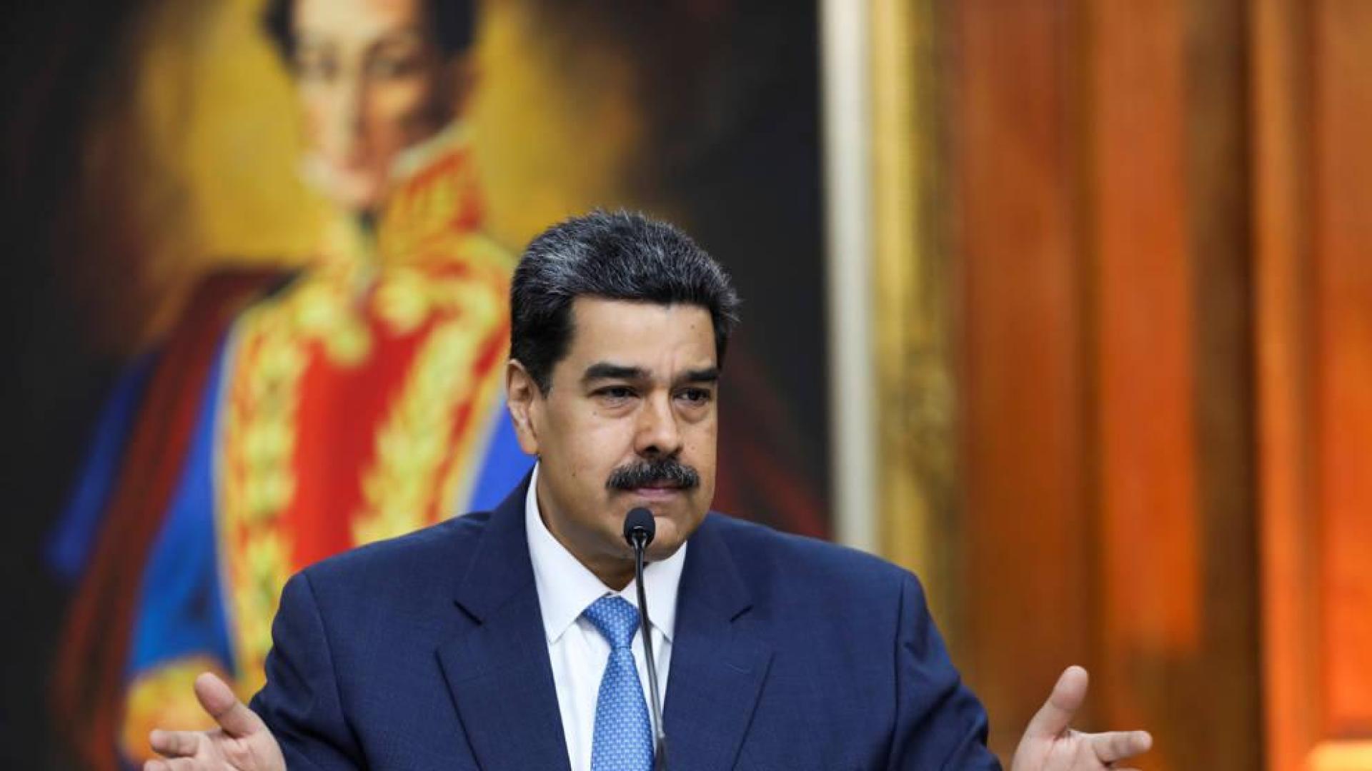 Maduro traslada a España y otros "gobiernos amigos" la idea de un grupo de países que ayude al diálogo