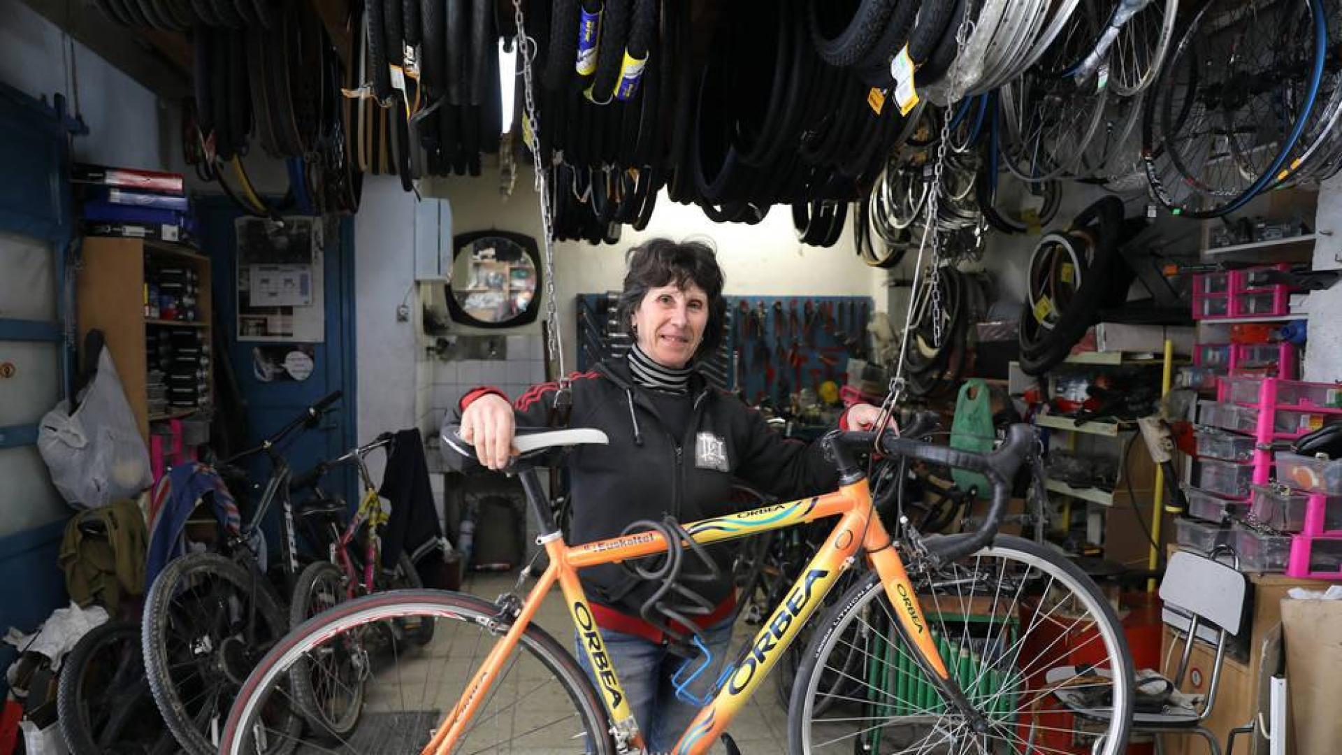 Adiós a Ciclos Ruiz, icono de la Txantrea