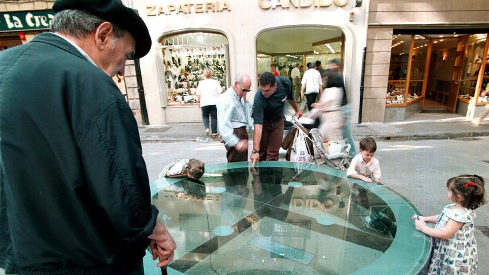 El ayuntamiento analizará si cubre con cristal el pozo de Zapatería