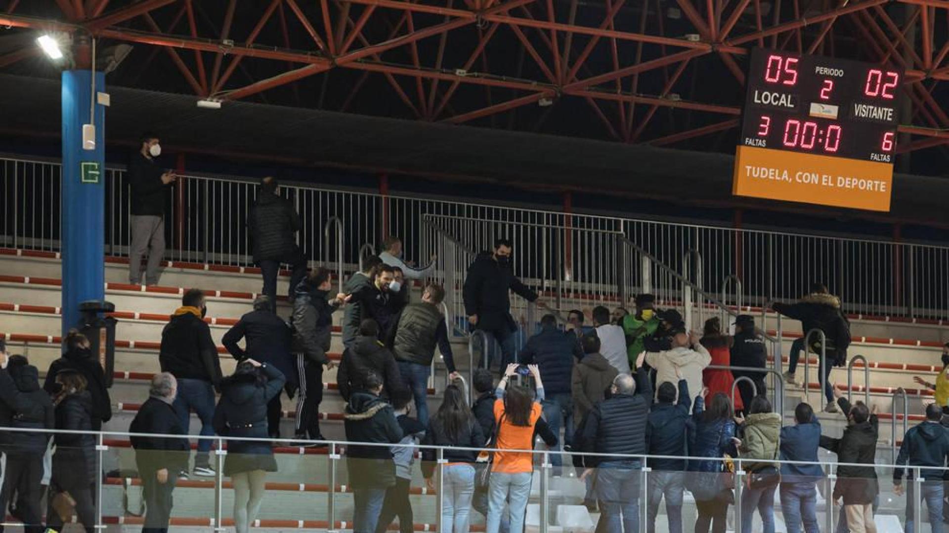 La victoria del Aspil-Jumpers termina con una tángana entre el público y jugadores del Jaén