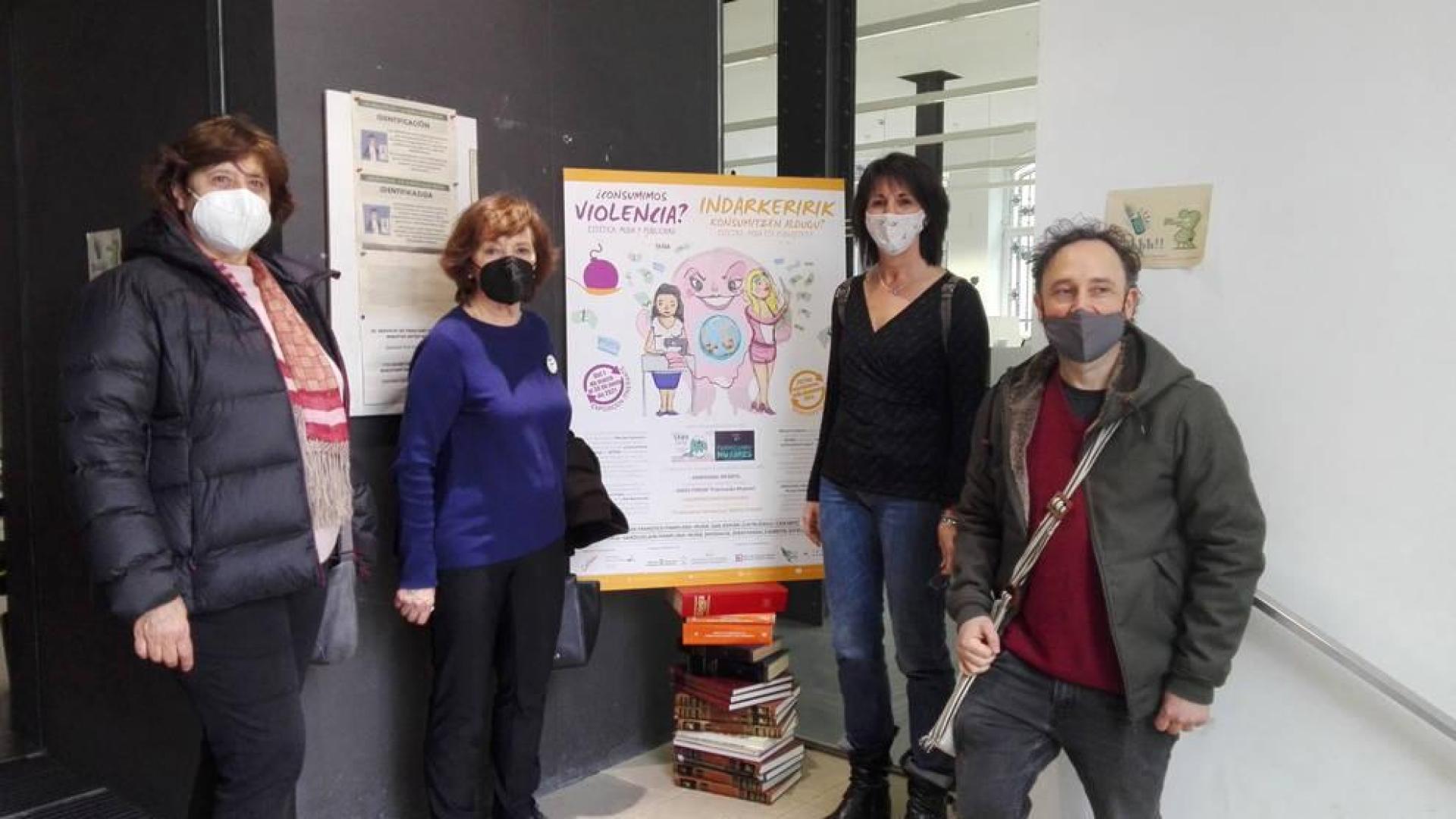 Las bibliotecas navarras colaboran en el proyecto 'Campaña ropa limpia'