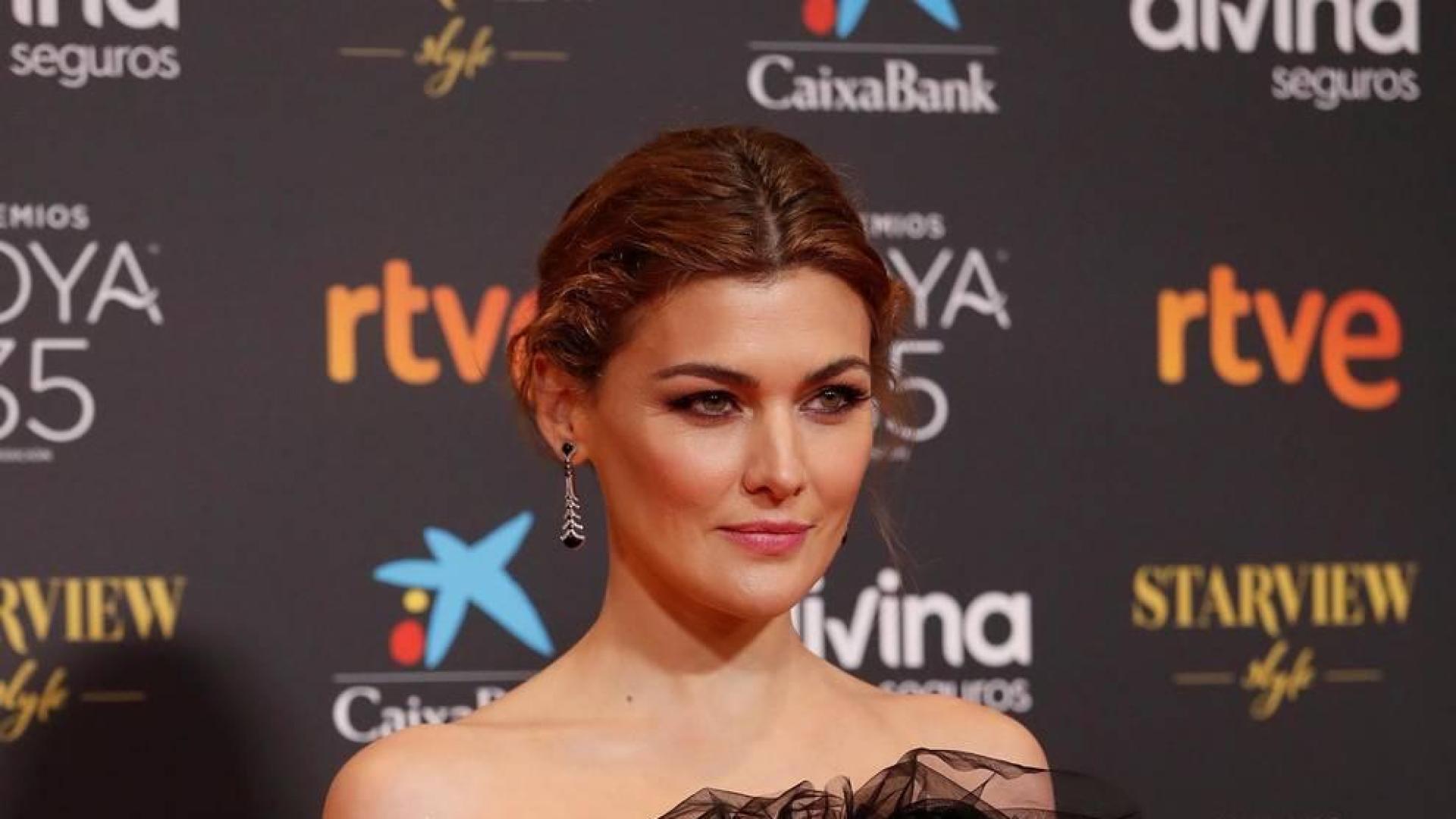 Actores, presentadores y cantantes desfilan por la alfombra roja de los premios Goya 2021.