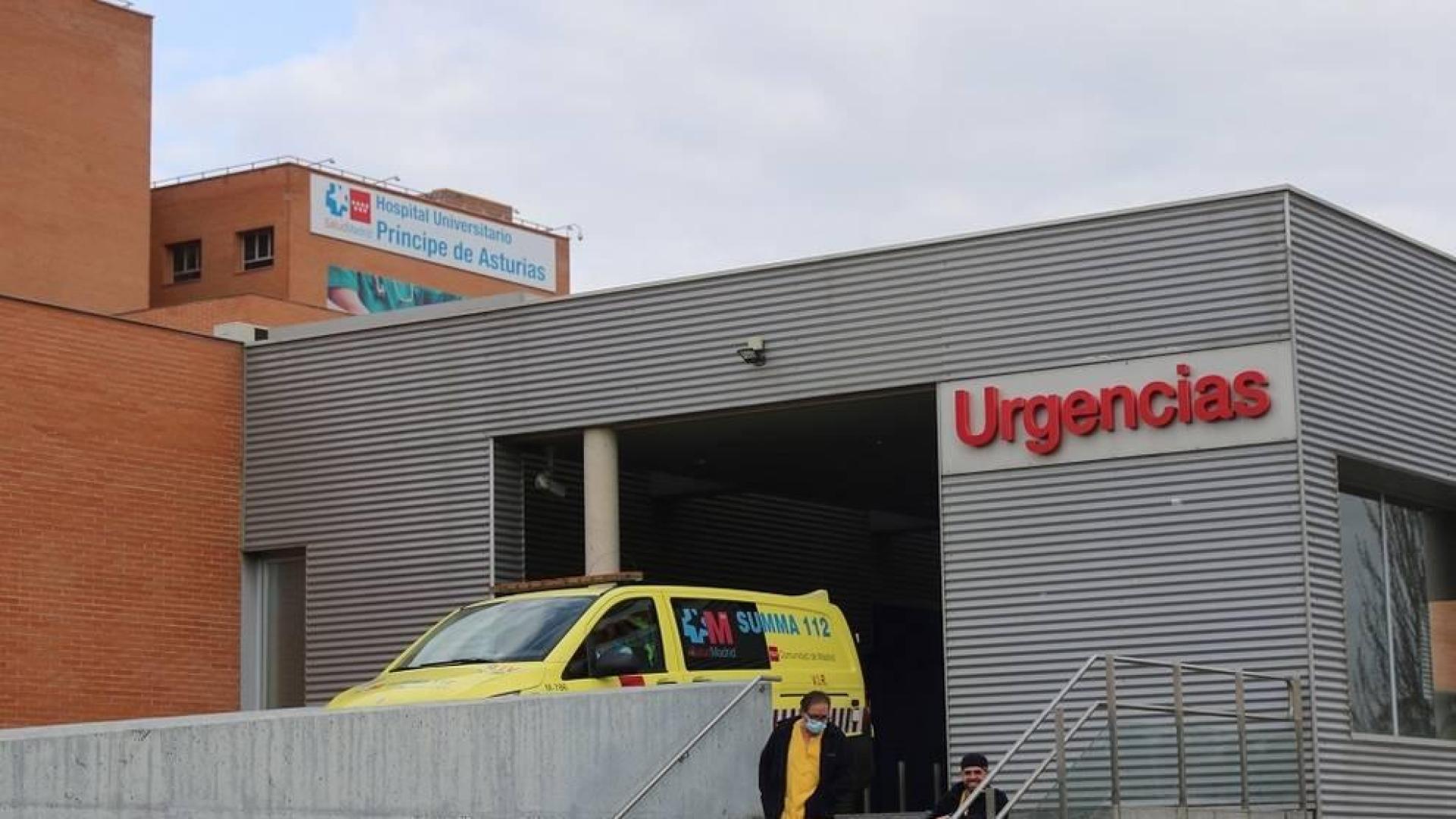 Un trabajador fuera de servicio degüella a un enfermero en el Hospital de Alcalá de Henares
