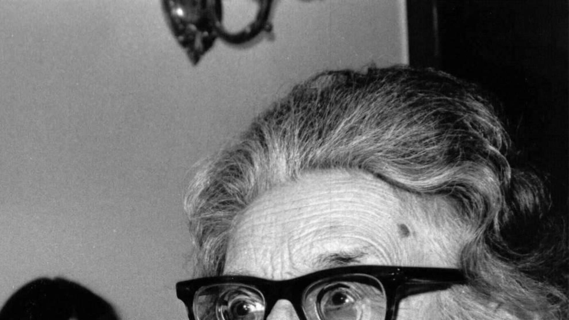 Convocado el Premio Ernestina de Champourcin para promocionar estudios sobre la mujer