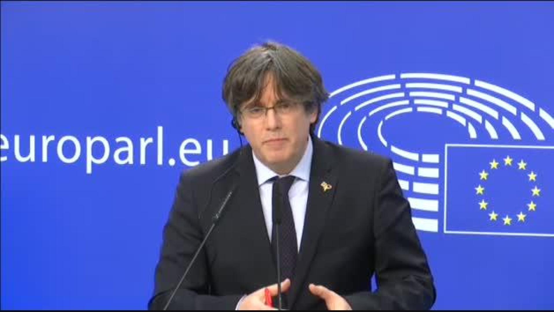 Puigdemont anuncia que recurrirá la decisión de la Eurocámara de retirarle su inmunidad