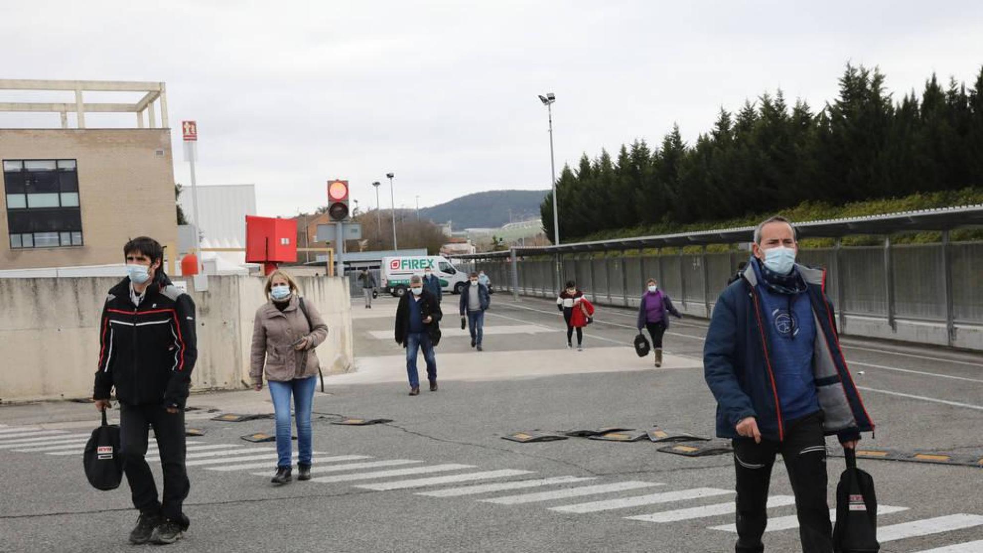 LAB, UGT y Solidari ofrecen una propuesta de convenio en Kybse con garantía de empleo