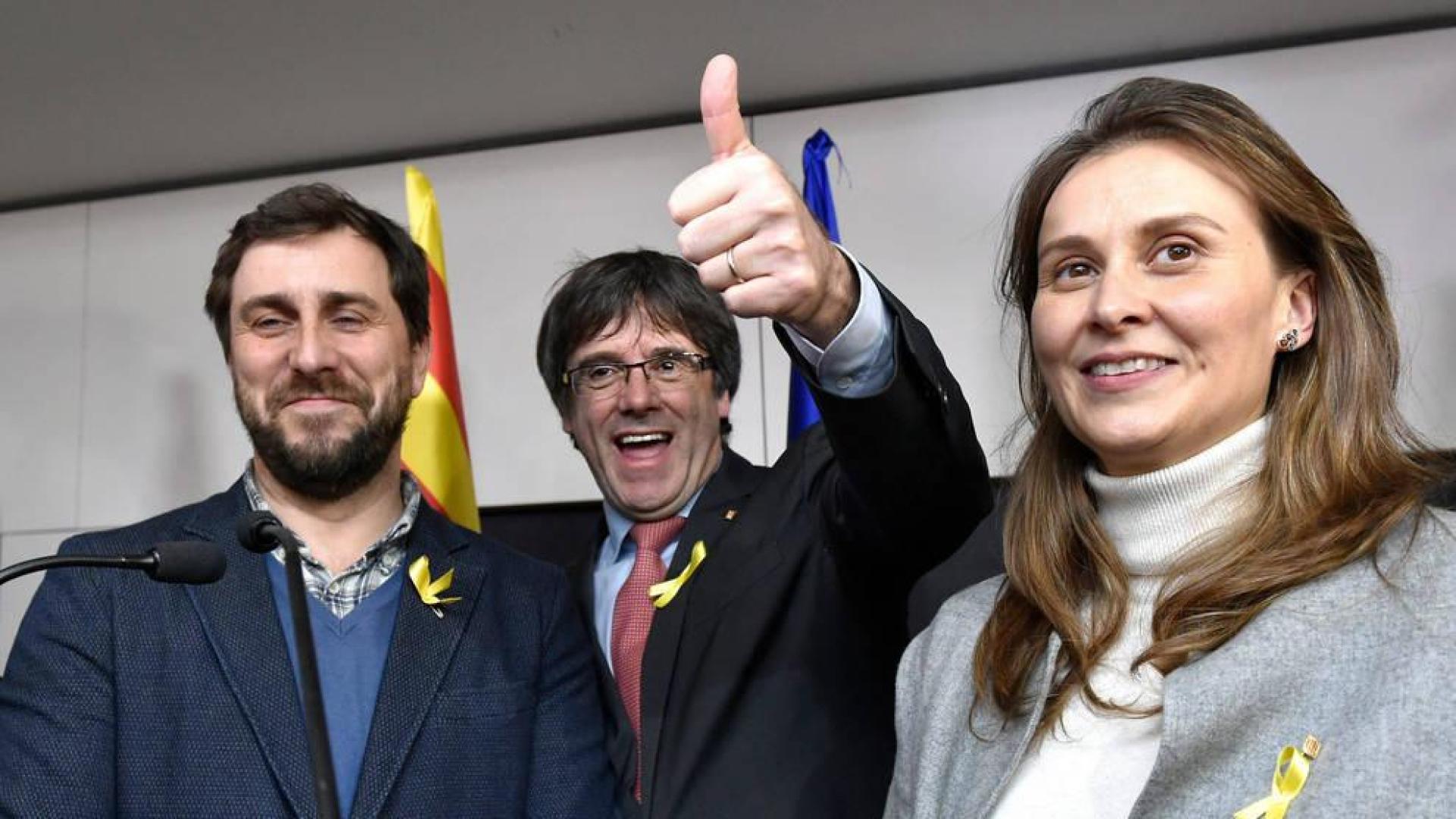 La exconsellera Serret, huida en Bélgica, se entrega en el Tribunal Supremo