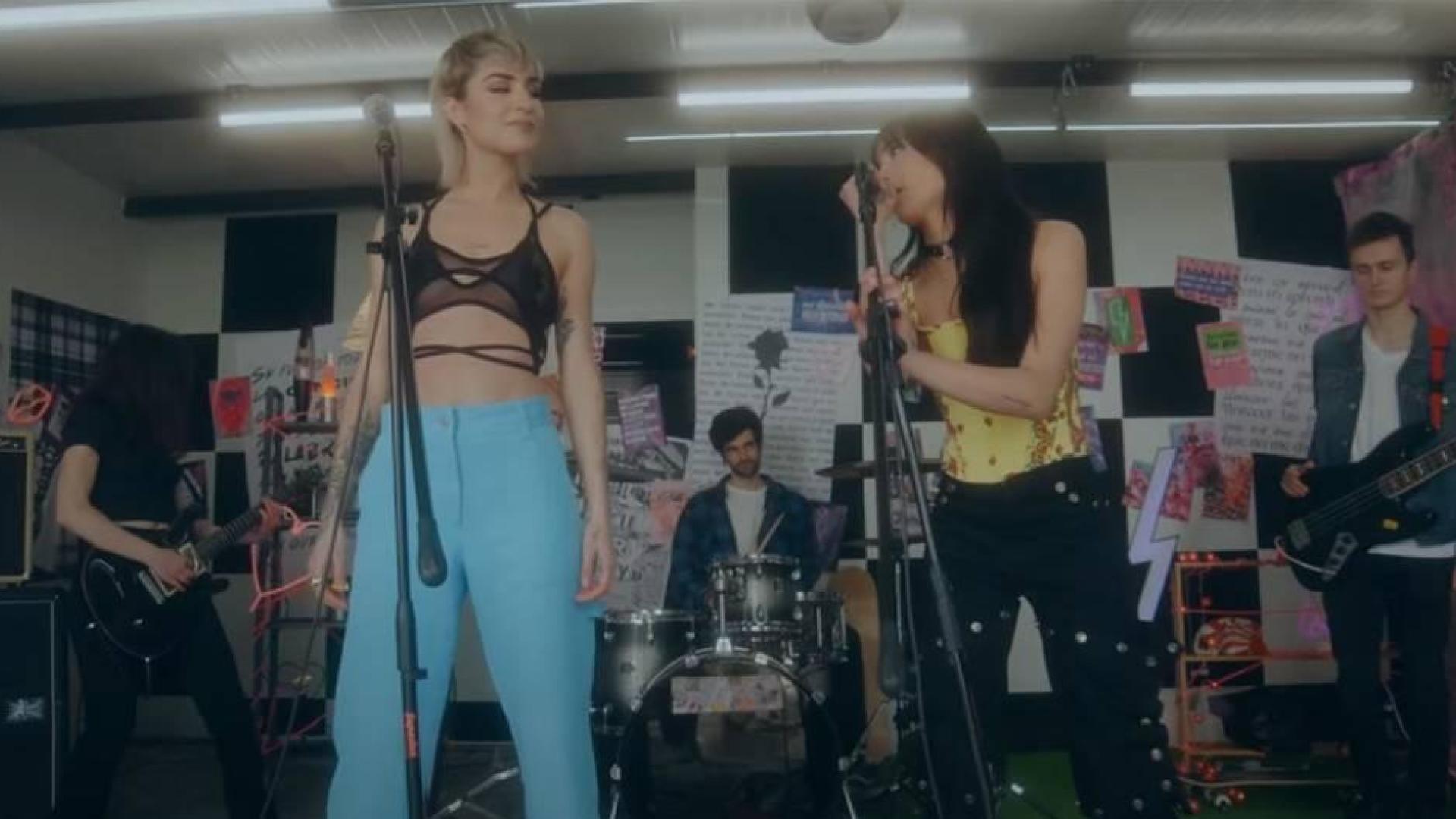 Natalia Lacunza y Aitana triunfan con el videoclip de 'Cuando te fuiste'