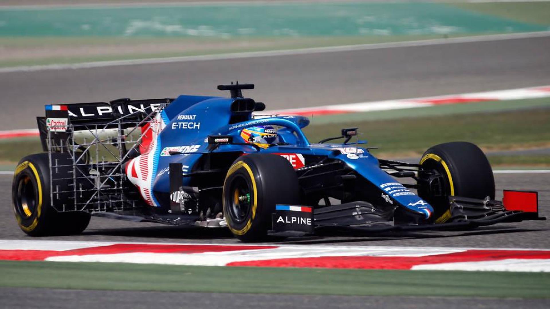 Fernando Alonso regresa a lo grande en Baréin y pisa los talones a Ricciardo