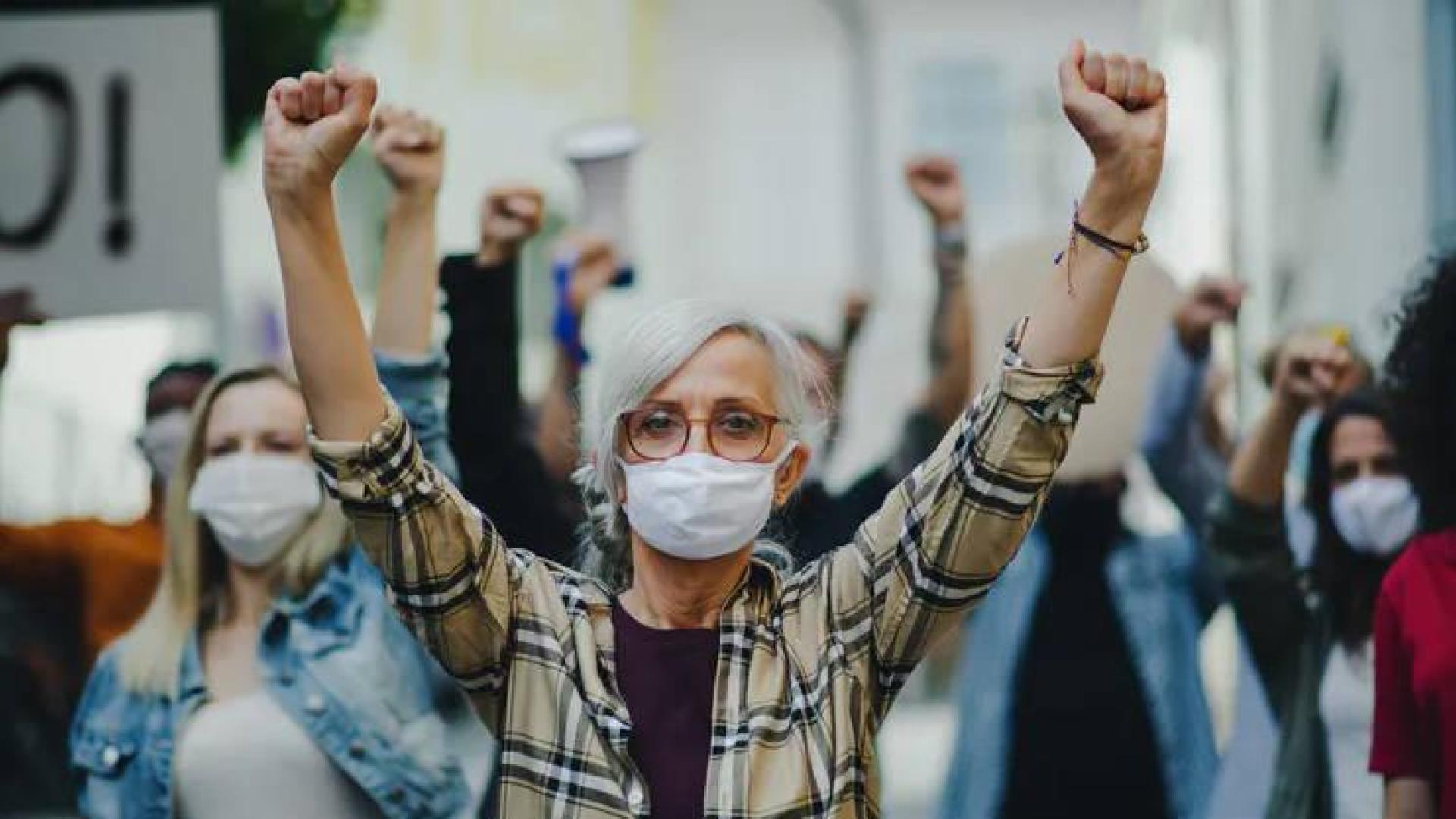 La pandemia ha dado un fuerte frenazo a nuestras inercias psicológicas, sociales, políticas, económicas, laborales…