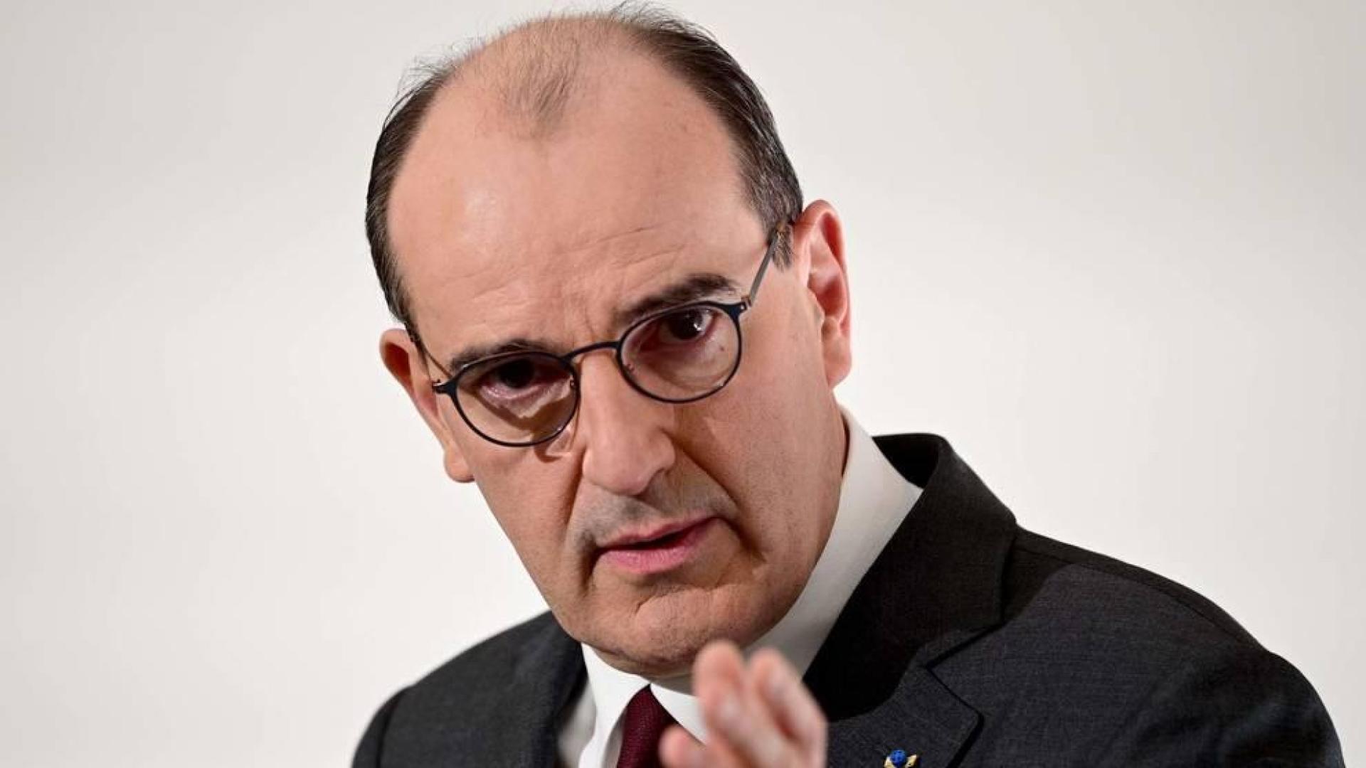 Francia impone un confinamiento suave a 23 millones de ciudadanos