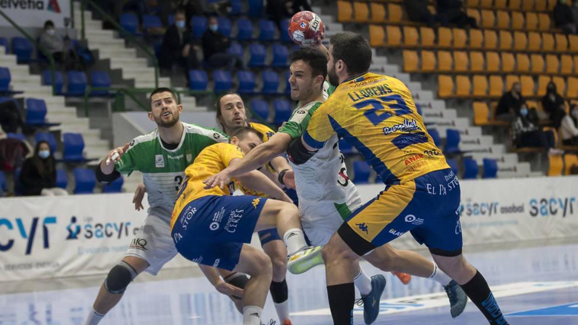 El Helvetia Anaitasuna vence a Villa de Aranda y mira hacia arriba