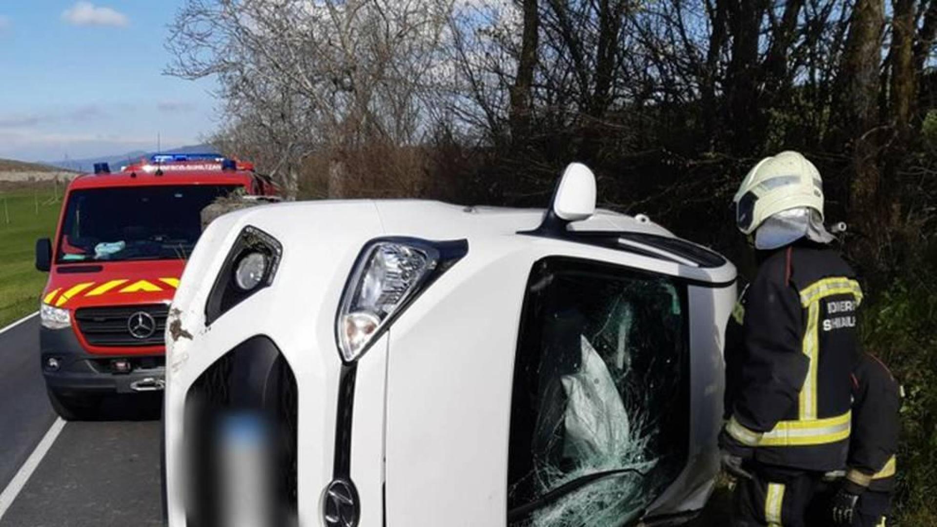 Accidente en la Cendea de Olza con salida de vía