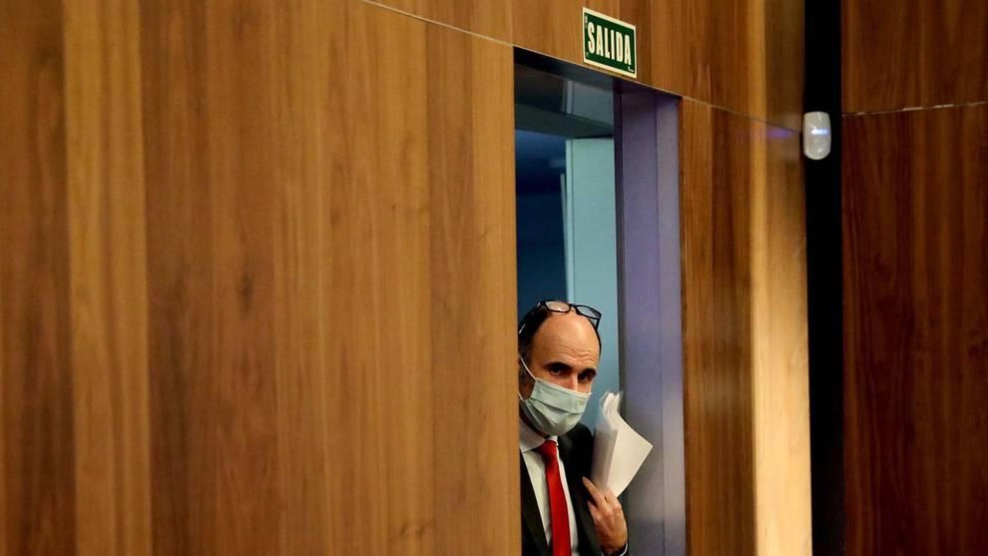 Ayerdi ya está cobrando cesantía como ex alto cargo del Gobierno