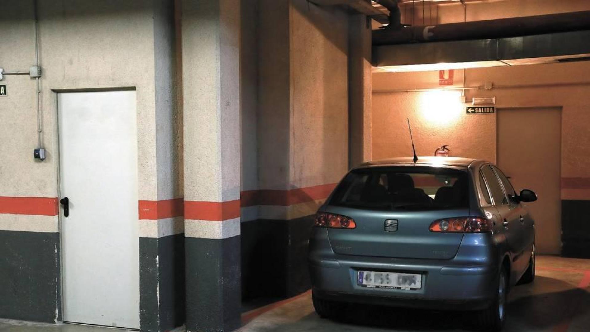 El delito de aparcar en otra plaza