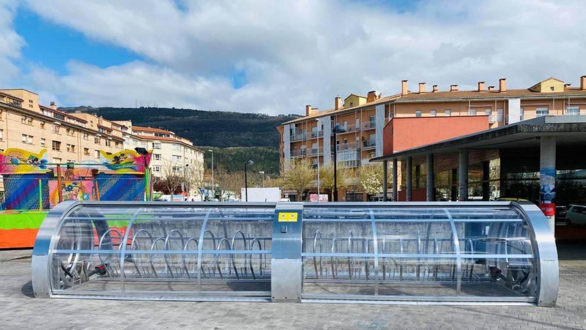 Aparcabicis en Berriozar.