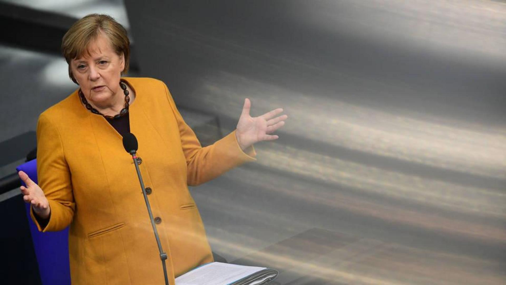 Merkel da marcha atrás al parón de Semana Santa y pide perdón por su error