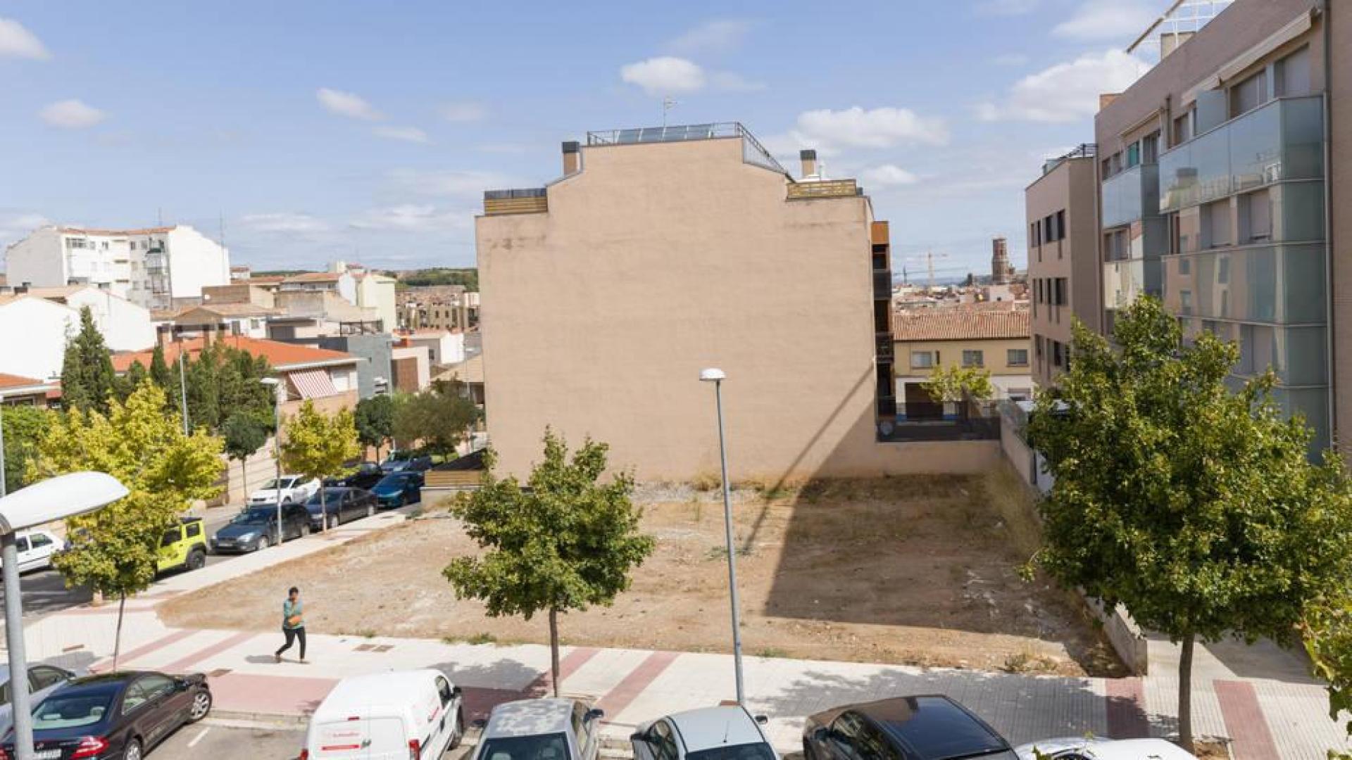 El Ayuntamiento de Tudela asume ahora que tiene que vallar sus solares