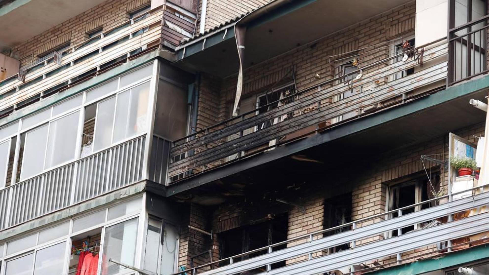 Una mujer ha fallecido y siete personas han sido evacuadas como consecuencia del incendio declarado en una vivienda de San Sebastián