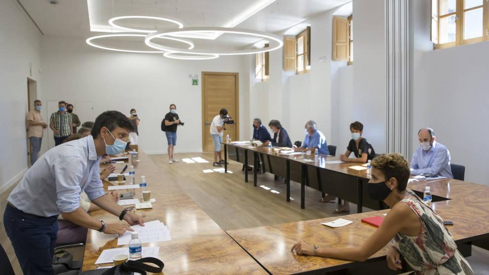 El Gobierno foral solo ha mejorado el ERTE a 600 de 11.000 beneficiarios