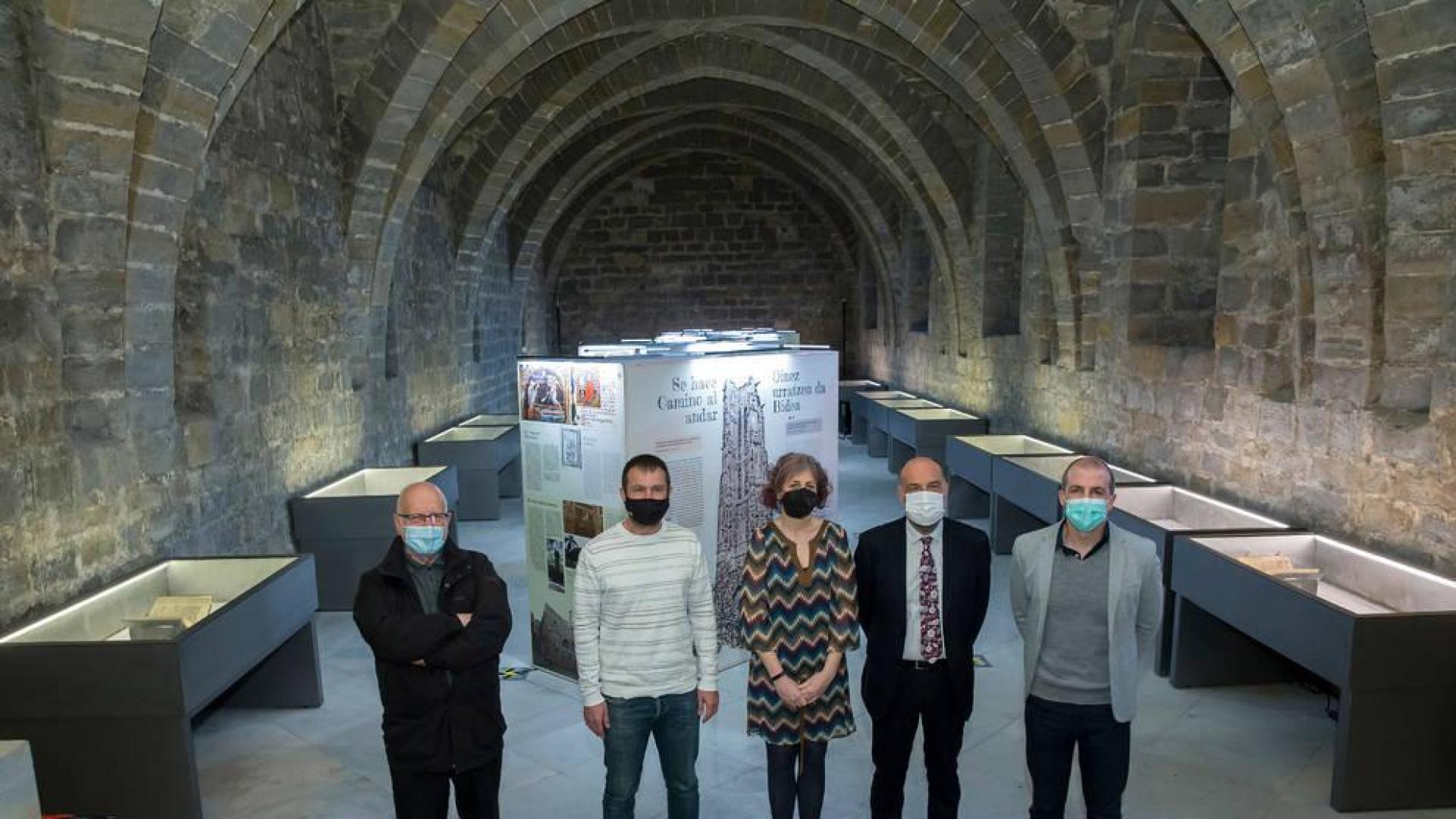 Una exposición ofrece una mirada reflexiva sobre el Camino de Santiago