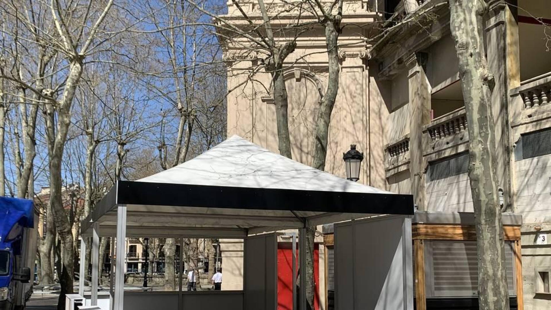 Comienza la instalación de las terrazas de la plaza de Toros