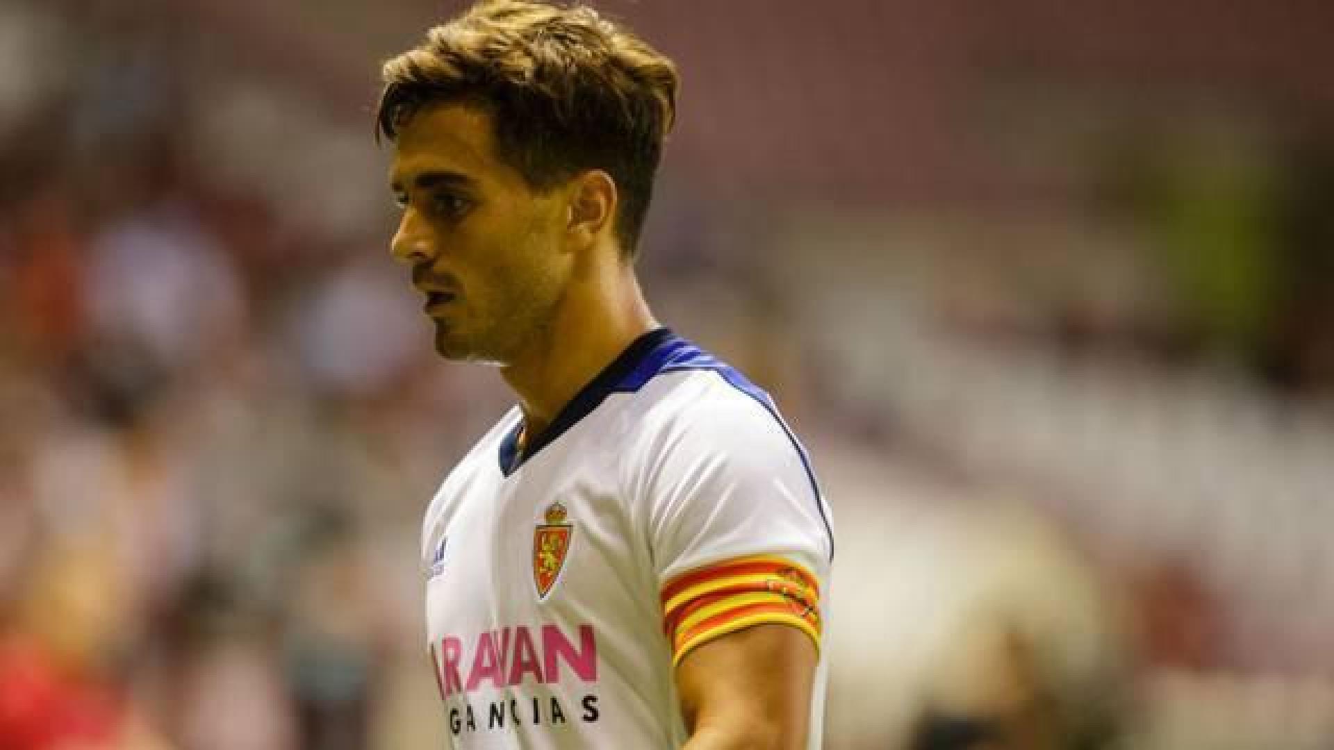 Javi Ros, operado de una fractura de un dedo de la mano izquierda