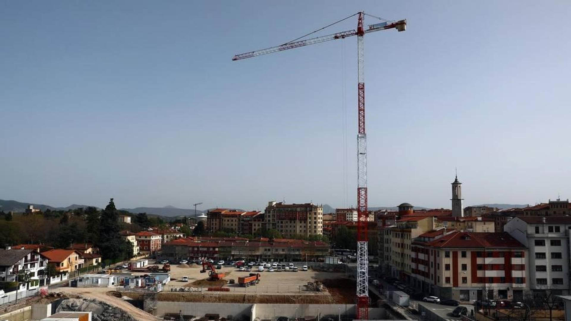Galería de fotos de las obras en el antiguo solar de los Salesianos, en Pamplona