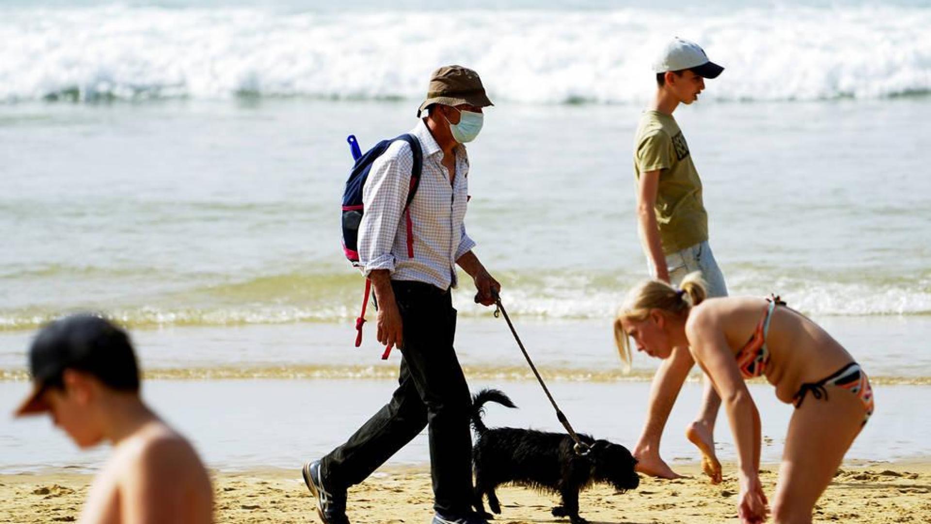 España vuelve al riesgo alto de transmisión en un momento crítico