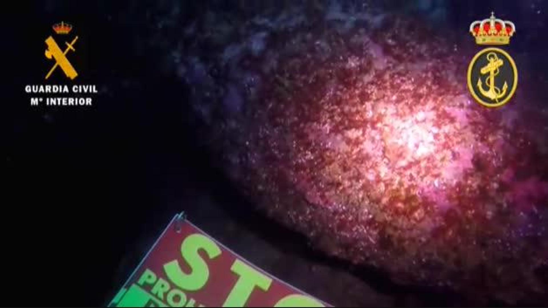 Vídeo del artefacto explosivo localizado en el Puerto de Pasaia