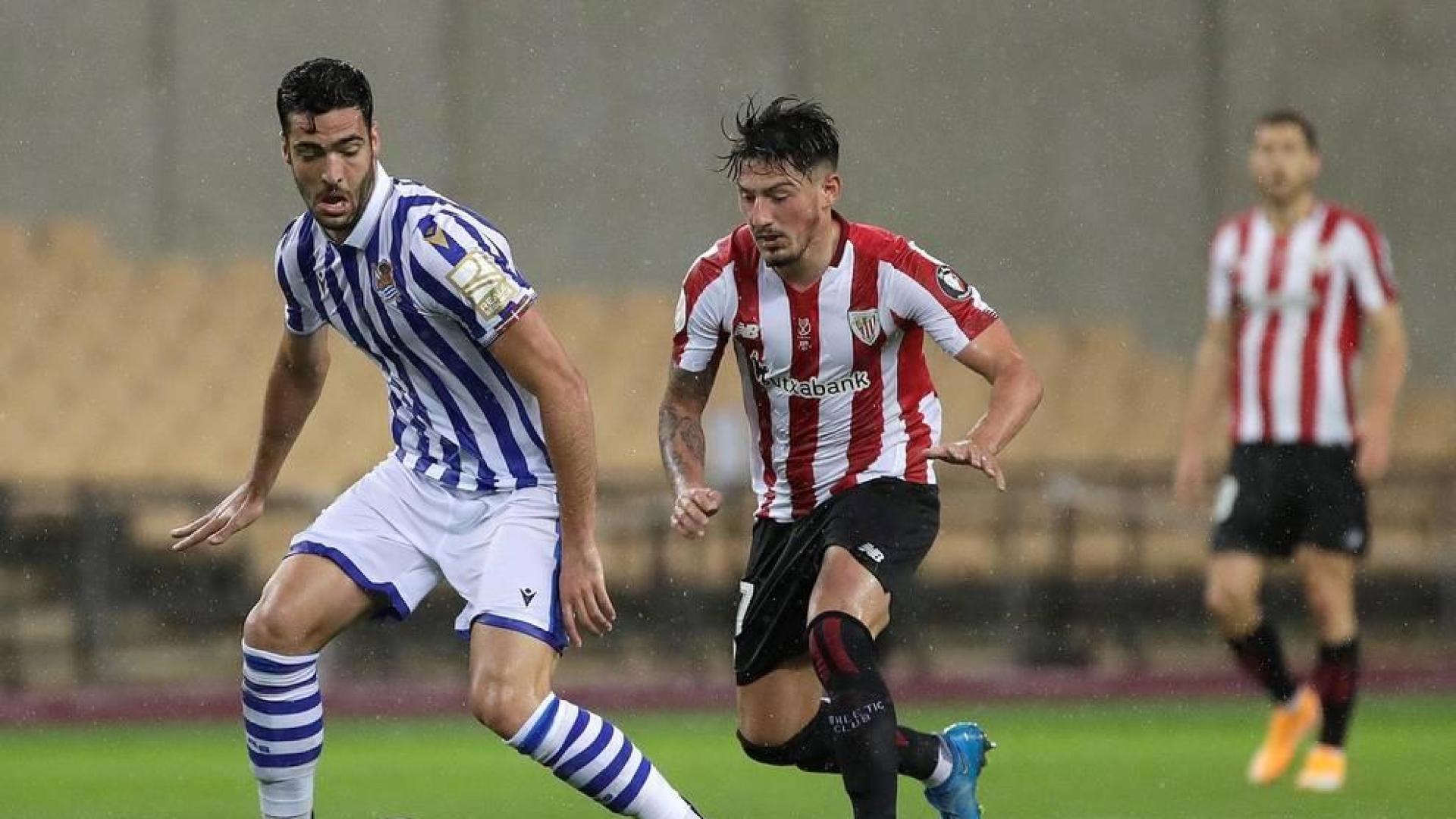 La Real Sociedad se proclamó campeona de la Copa del Rey de la pasada temporada, aplazada por la pandemia de coronavirus, al ganar por 0-1 al Athletic Club con un gol de penalti marcado por Mikel Oyarzábal.