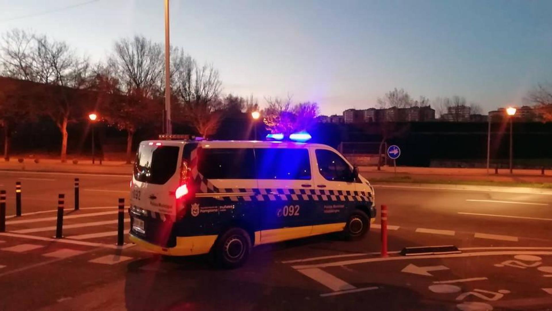 Denunciadas 17 personas por celebrar una fiesta en una bajera de Pamplona