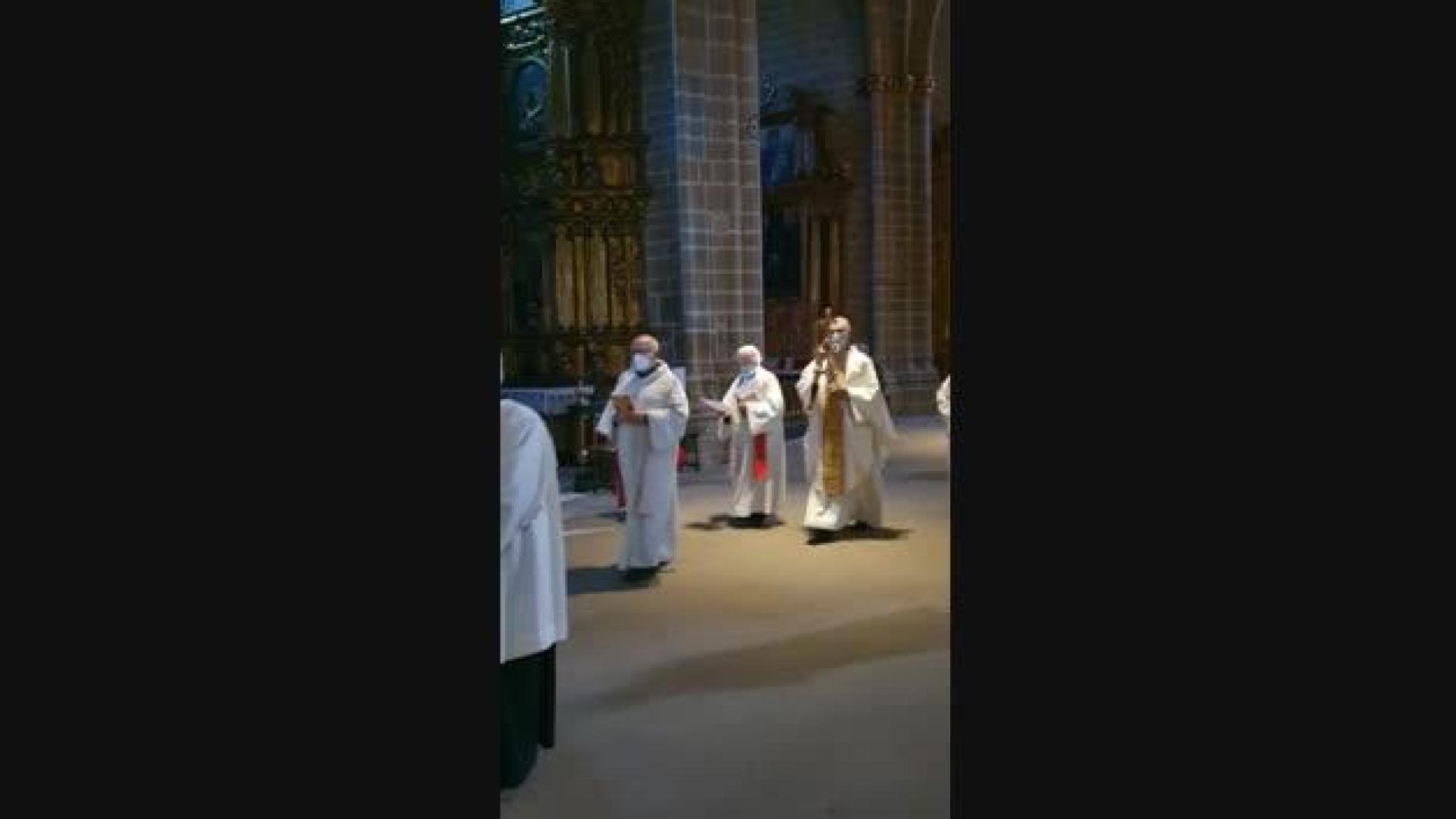 Despedida del Ángel de Aralar de la Catedral de Pamplona