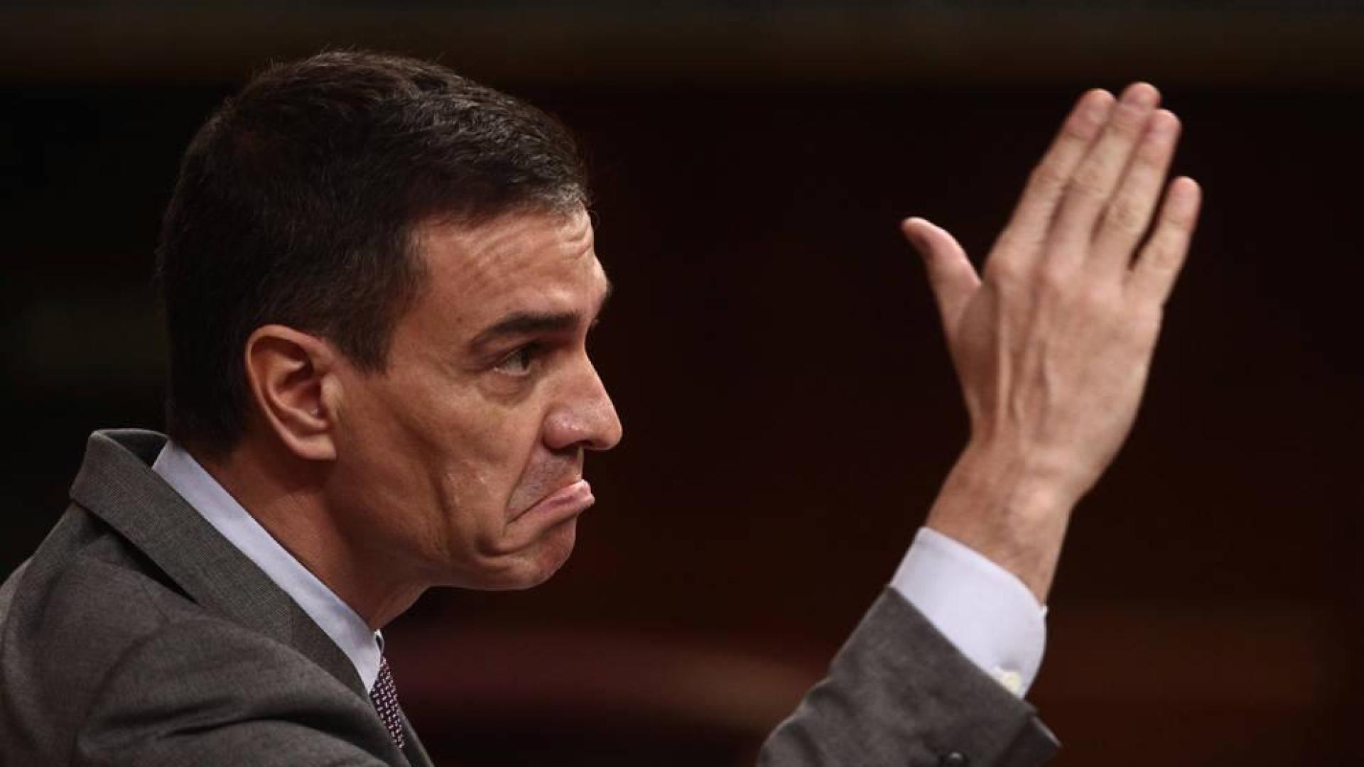 El presidente del Gobierno, Pedro Sánchez, interviene durante una sesión plenaria