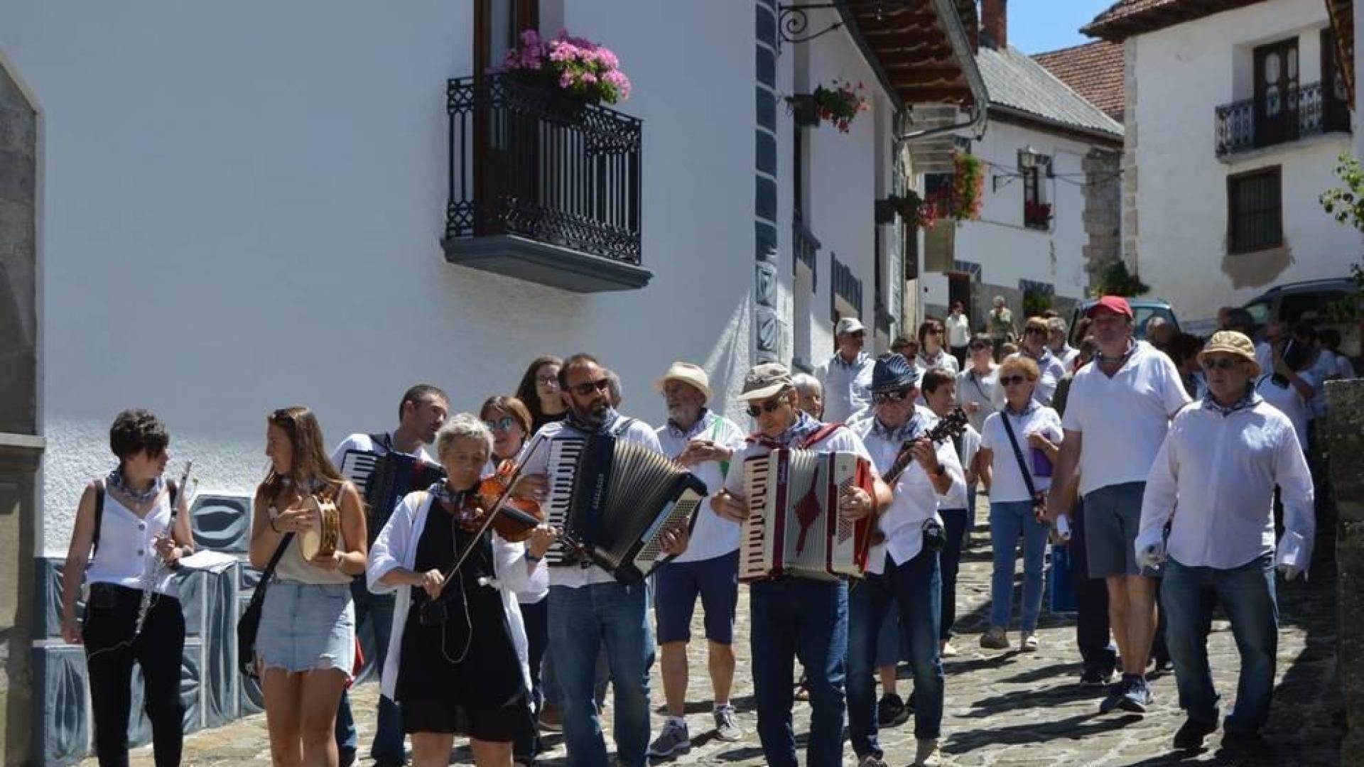 Jaurrieta disfruta de sus fiestas patronales